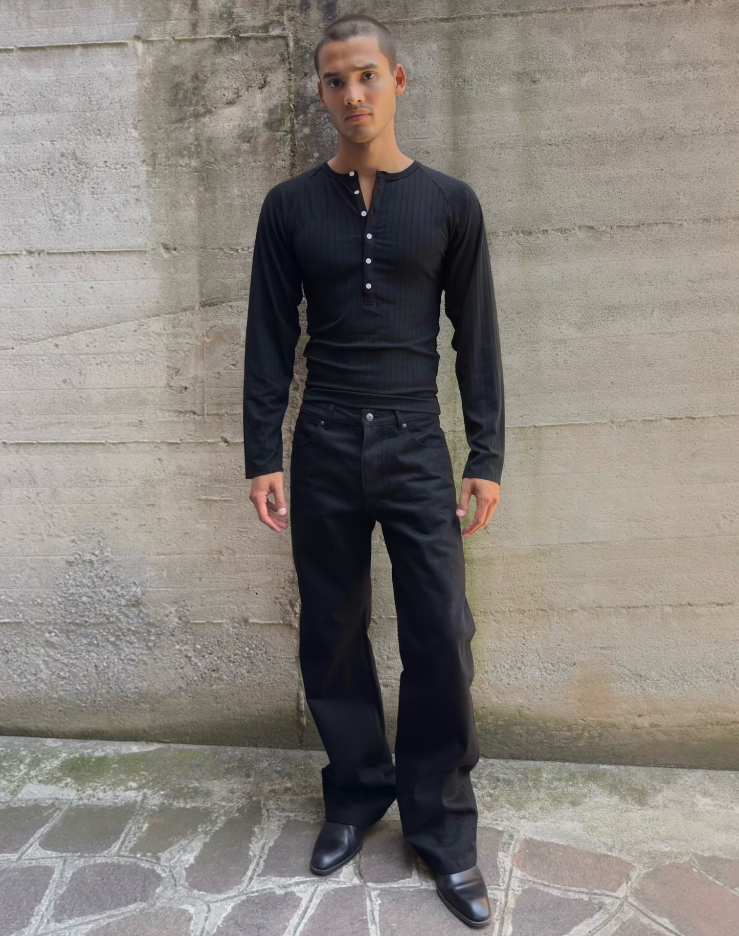Jeans “Fusion Bootcut” in raw denim originale cimosato, ricamo e bottoni e rivetti in ottone logati