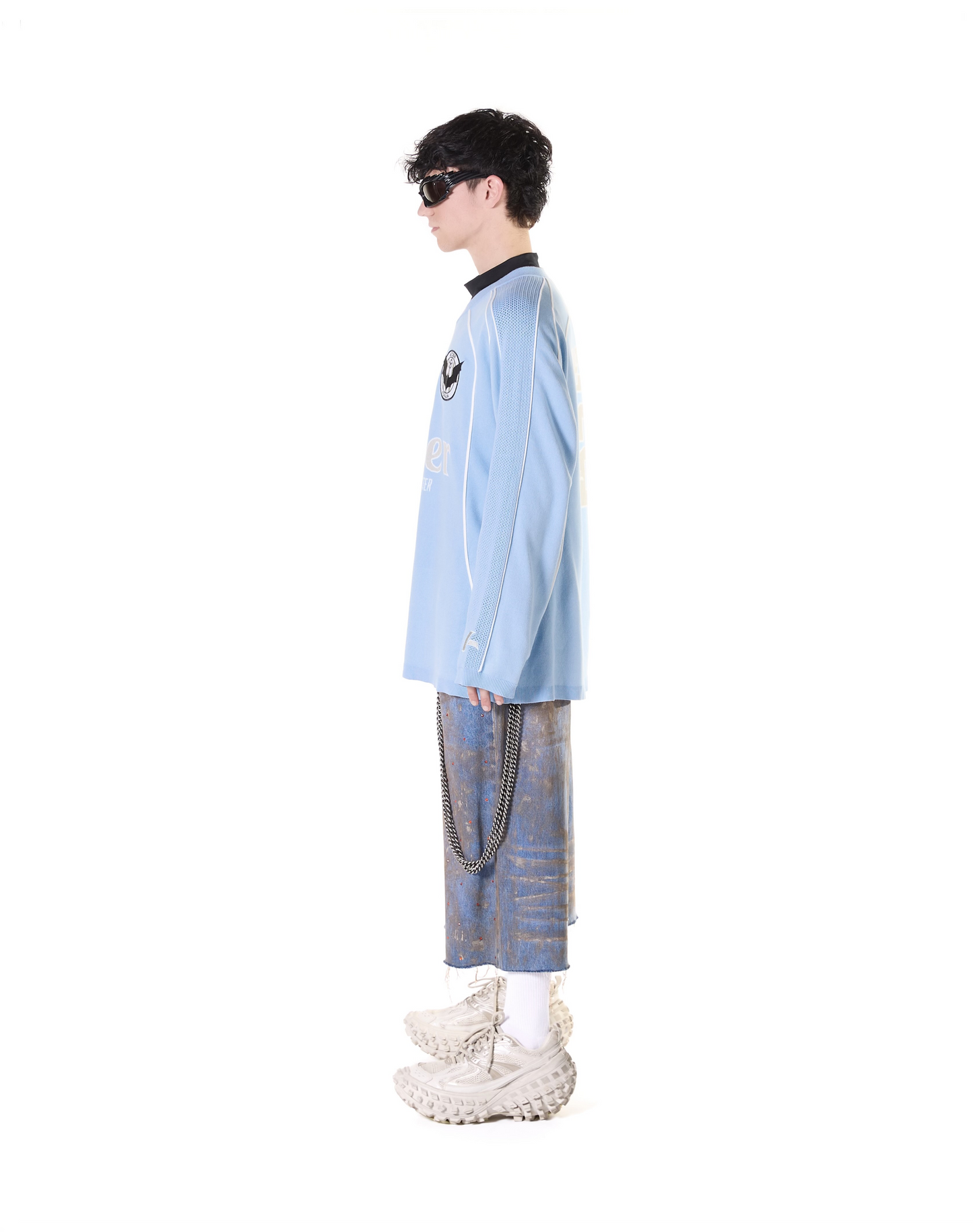 Shorts Ultra Oversized dipinti a mano con strass applicati a mano
