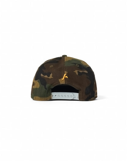 Cappello con ricami 3D