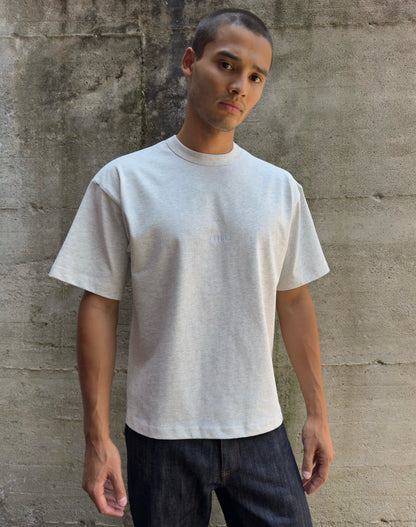 Maglia in 100% cotone con logo ricamato