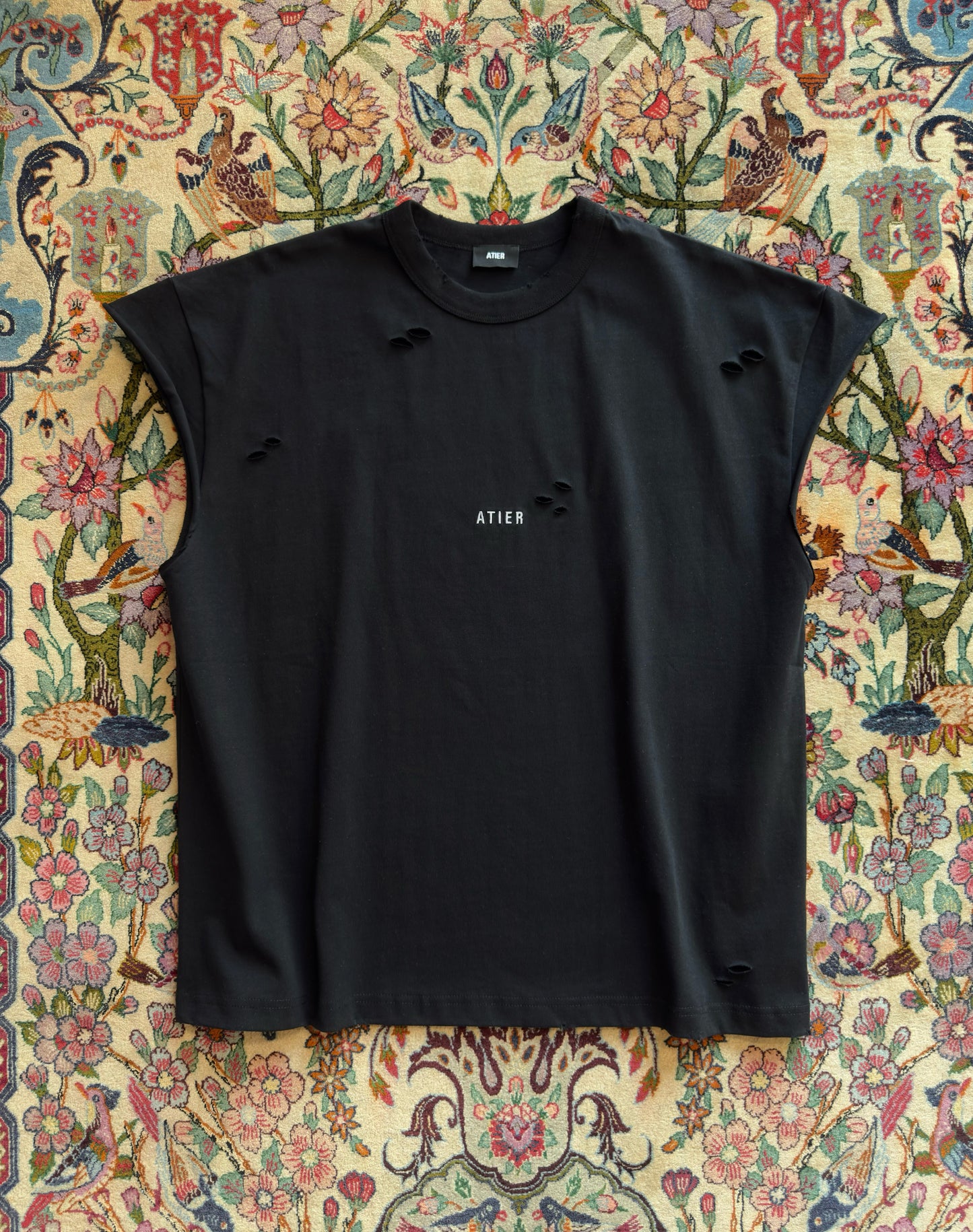 Maglia muscle in 100% cotone con logo ricamato e tagli/lacerature
