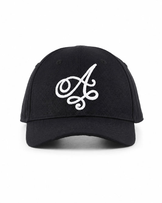 Cappello con ricamo a punto catenella e ricamo posteriore in misto lana