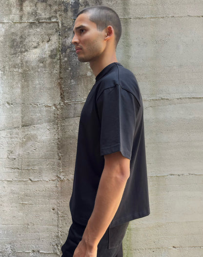 Maglia in 100% cotone con logo ricamato